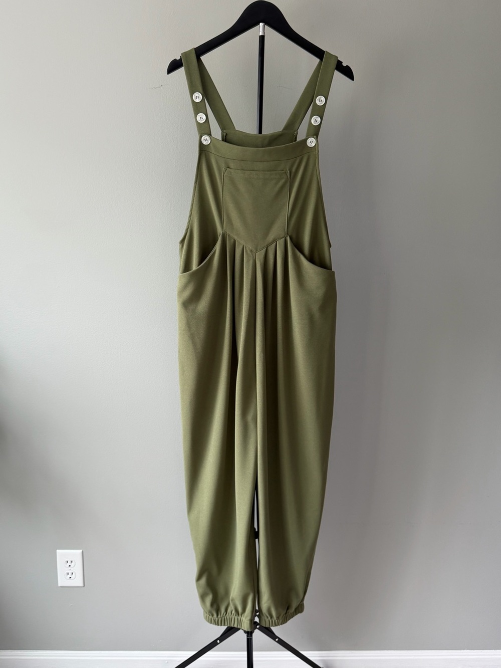 Halara Jogger Overalls Size Large (12/14) Green Pockets Casual Cozy